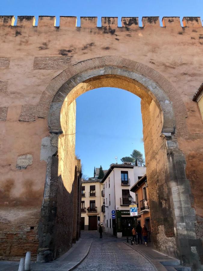شقة Sleep In Historic Puerta Elvira غرناطة المظهر الخارجي الصورة